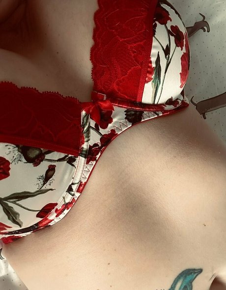 khariscurves pornstar xxx pic