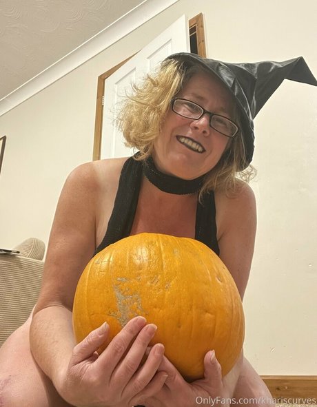 khariscurves pornographic model gallery