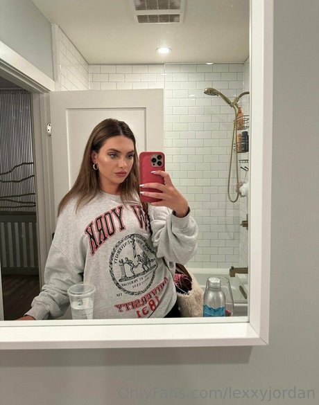 lexxyjordan star erotic photos