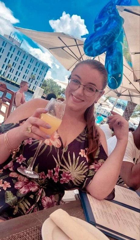 tifftiffrosee art actress picture