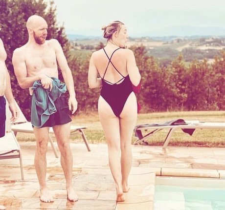 Saoirse Ronan free star images