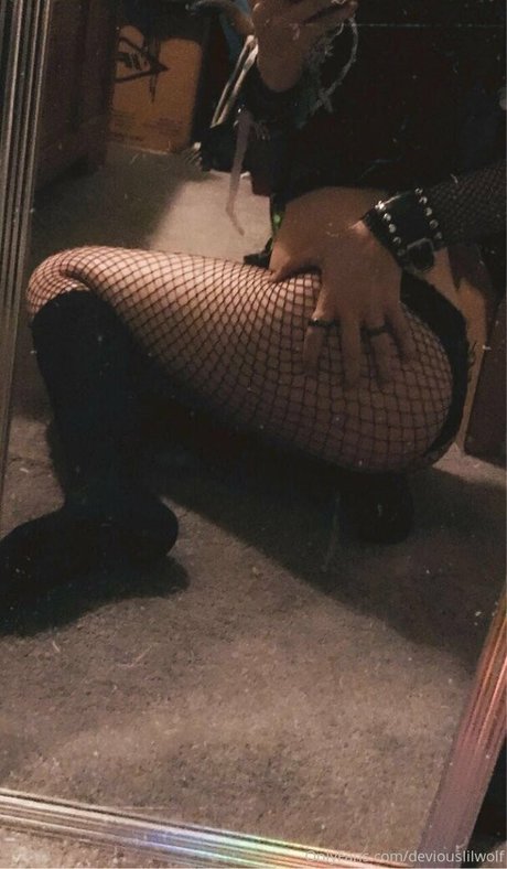 deviouslilwolf hot pornstar picture