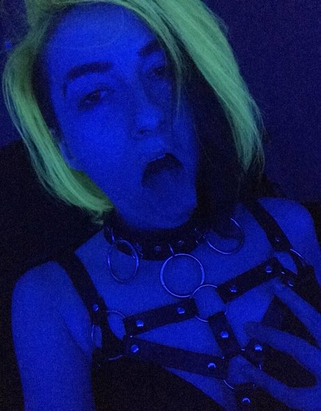 deviouslilwolf pornstar hd photo