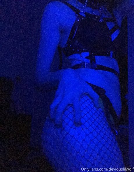 deviouslilwolf model pretty img