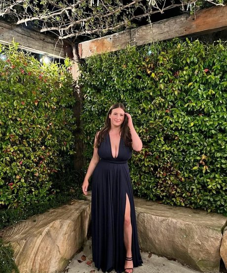 Josie L pornstar top pic