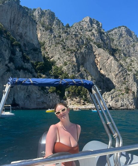 Josie L model hot picture