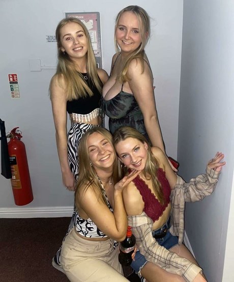 Katie O model photos