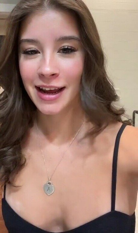 Bitty 01 exclusive pornstar image