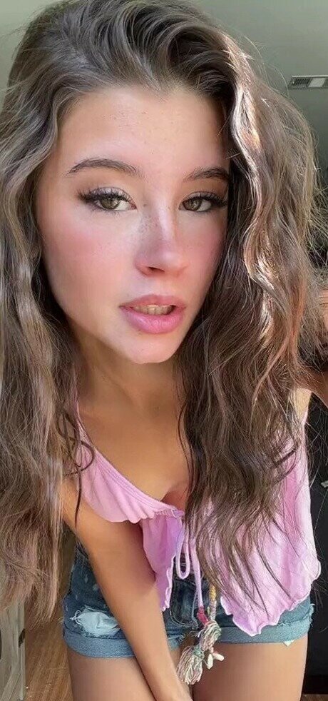 Bitty 01 perfect model photo