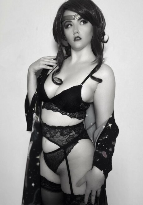 Smmi Dm star sexy image