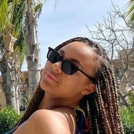 Nia Siux beautiful star photos