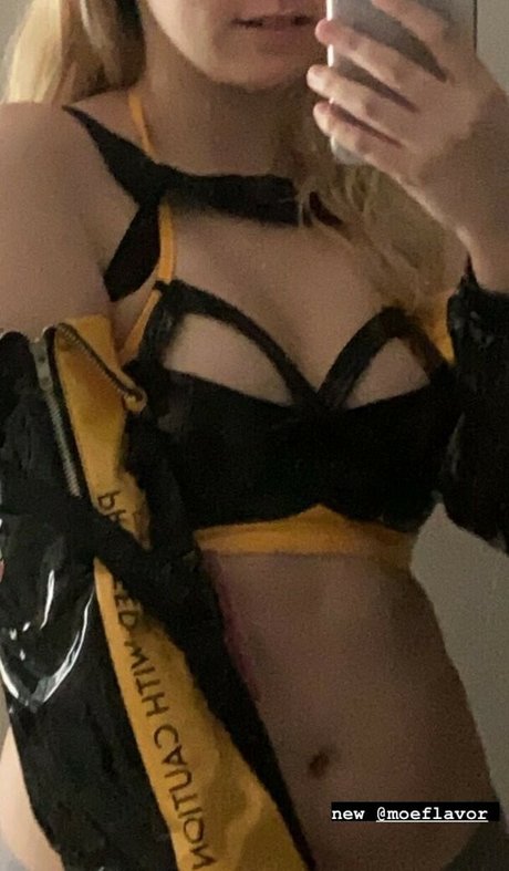 drugstorecowgir1 model free photo