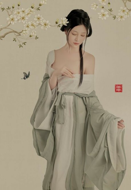 nnian_ xxx model pic