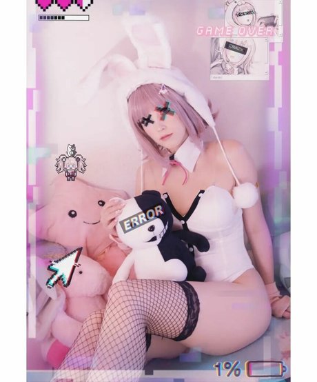 Jackyfly naked actress photos