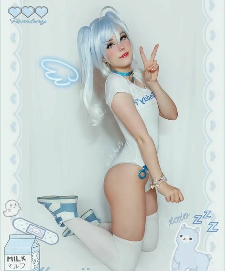 Jackyfly star erotic pics