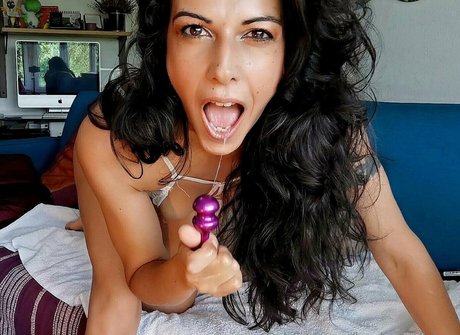 loucharmellefree exclusive pornstar picture