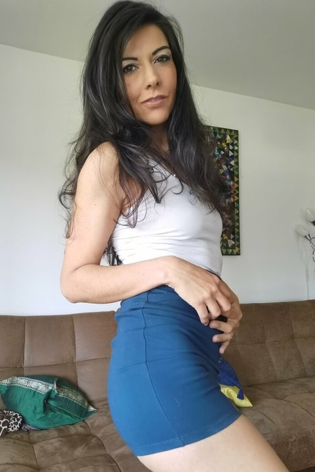 loucharmellefree model hd gallery