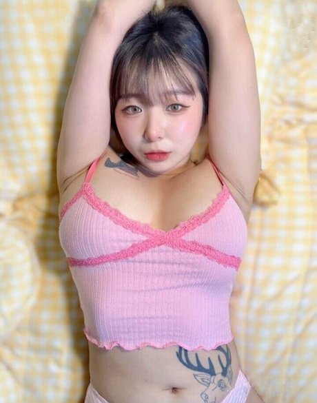 white pussy onlyfans xxx photo