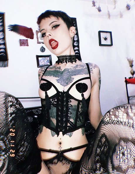 mature wife onlyfans sexy nudes photo