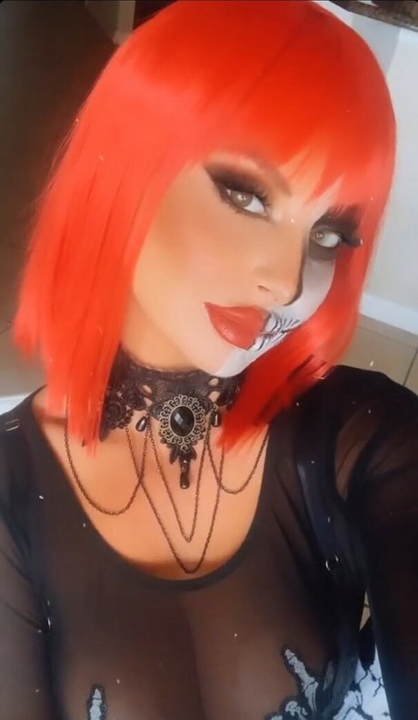 Danni Ellexo erotic pornstar galleries