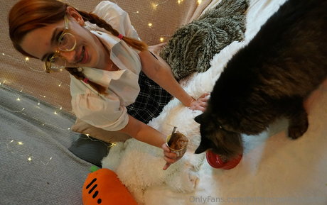 brittrachelleupdates hot actress photo