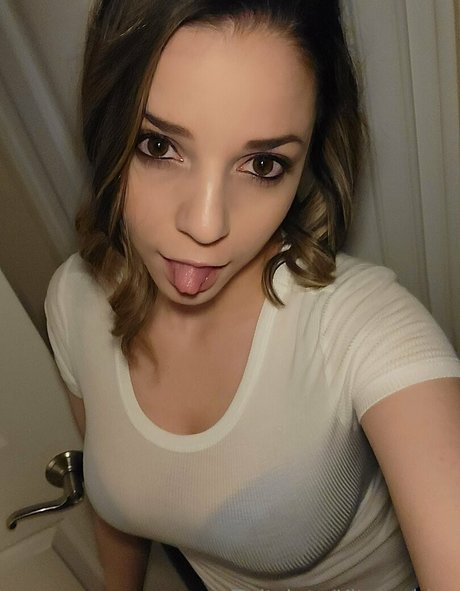 kitatochips pornographic model image