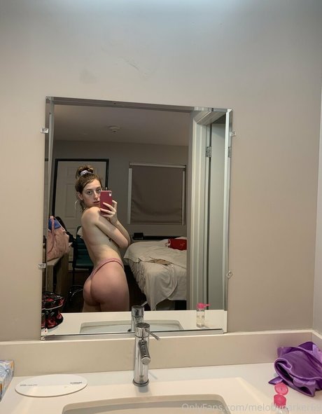 Melody Parker hot star photo