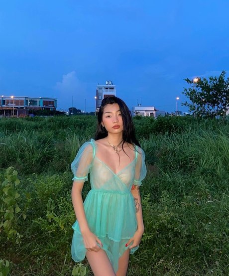 Oanhdaqueen pornstar sexy image