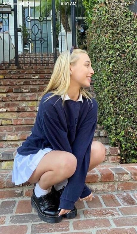 Emma Chamberlain pornstar adult pics