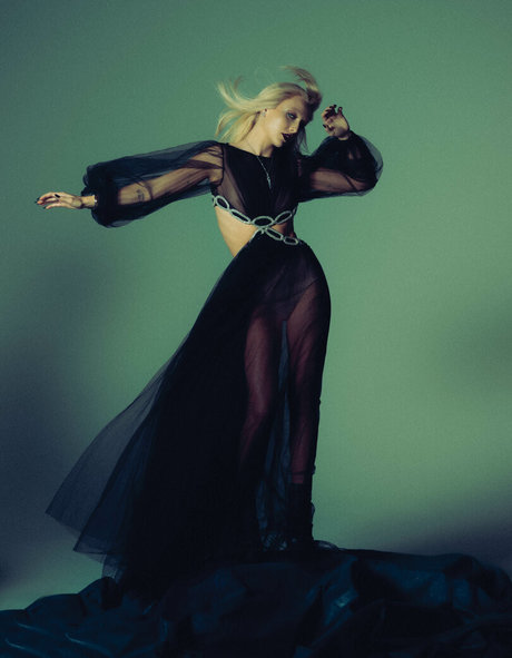 Emma Chamberlain star erotic img