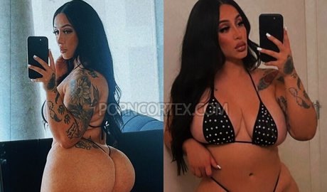 AmyyCrumm pornographic model archive