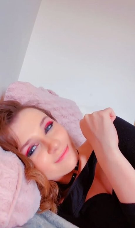 strawberry milk onlyfans naked pic