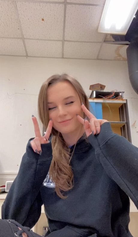 british blonde onlyfans top photo