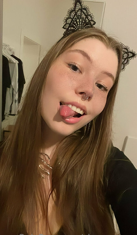 Emily Asmr nude pornstar image