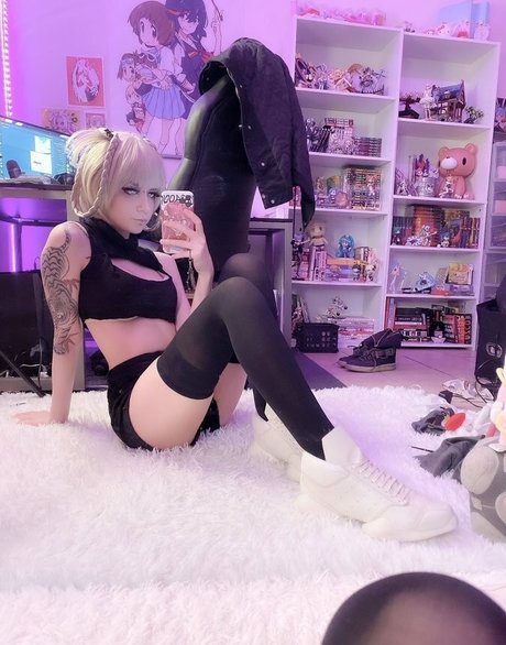 Babivmpr model sexy image