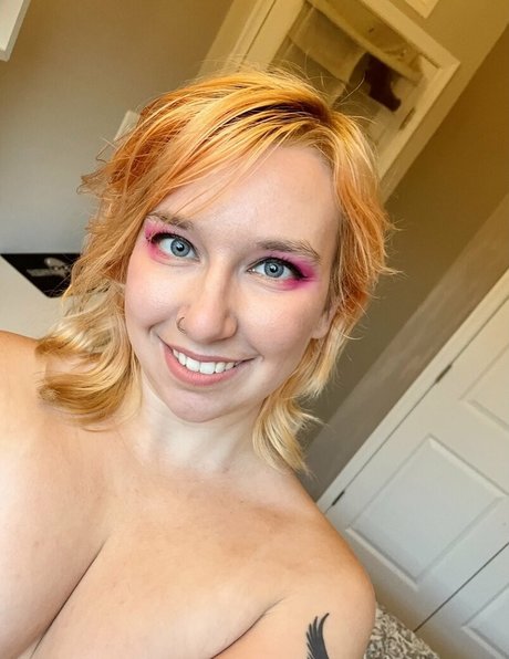 BoltedBird star exclusive pic