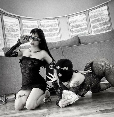 Belenegri sexy star pics