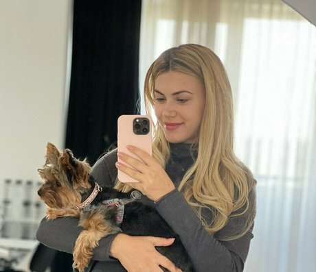 Vivianishere top pornstar img