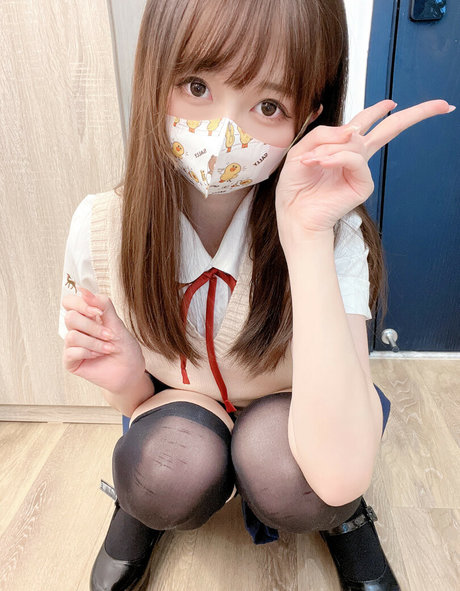 blonde asian onlyfans best pictures