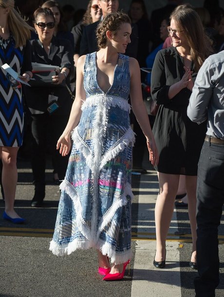 Elizabeth Henstridge model porn image