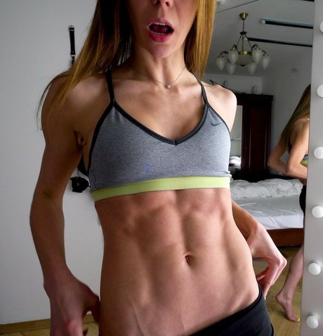 mianaughtygirl pornstar sex picture