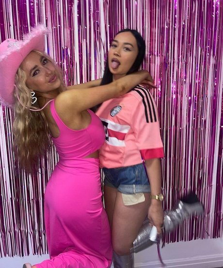 Faye Hanson sex model image