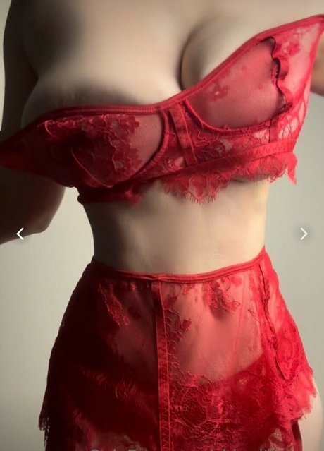 Chiquitita Cosplay star pretty img