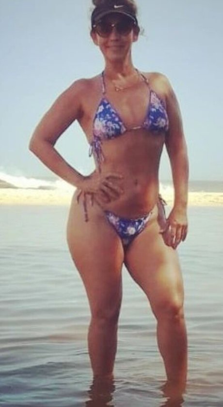 blonde babe onlyfans best pic