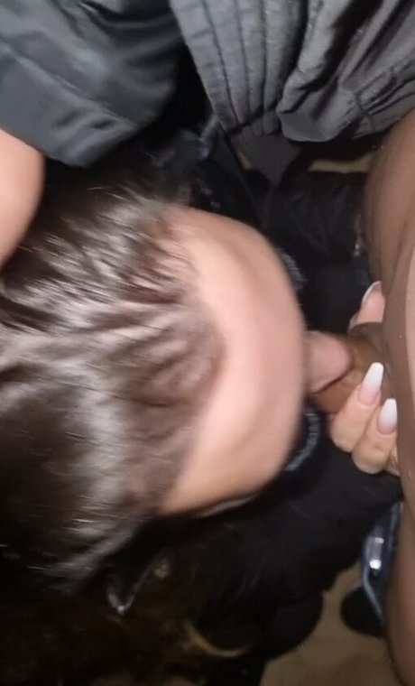 Paris Hill star exclusive image