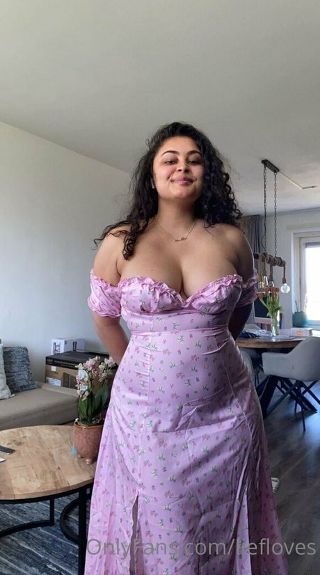 Liefloves erotic model photos