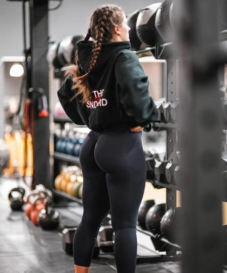 shemale fucks girl onlyfans beautiful photo