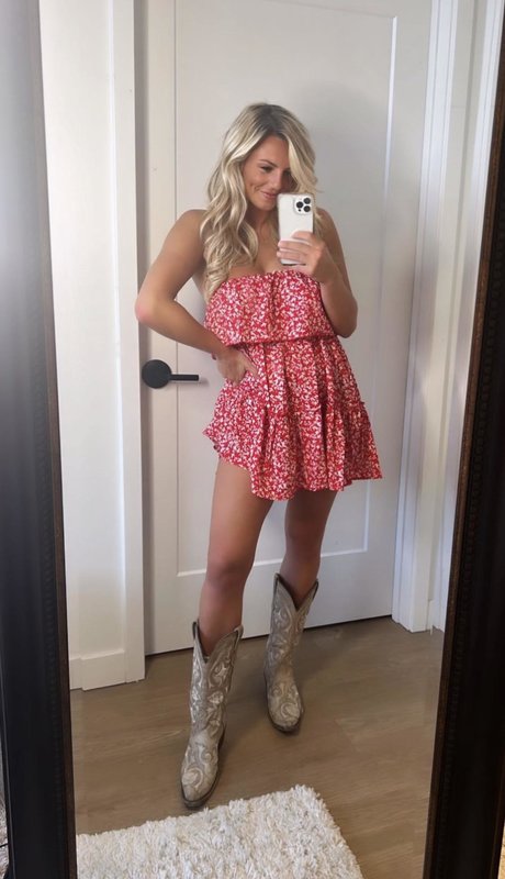 Annie Agar star pictures