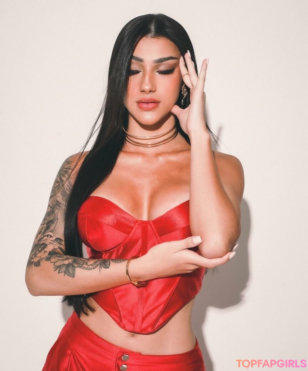 Bia Miranda naked model galleries