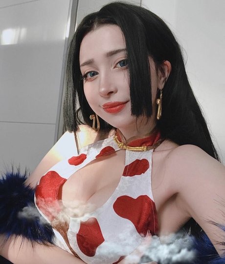 Miruqi sexy star pics